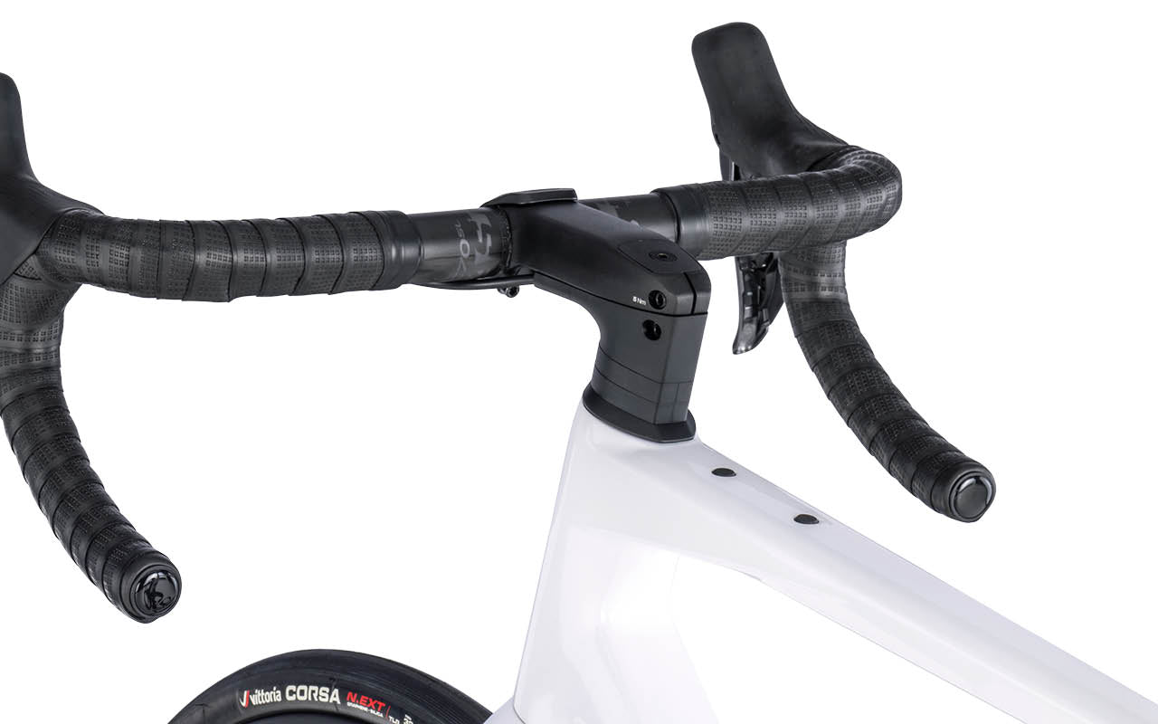 Roadmachine 01 FOUR Metallic White – BMC Switzerland AG