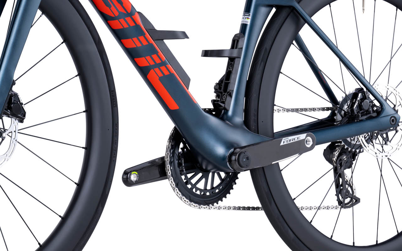 BMC Teammachine R 01 THREE 2026 – dostępne w sklepie AkbiSport innovation image