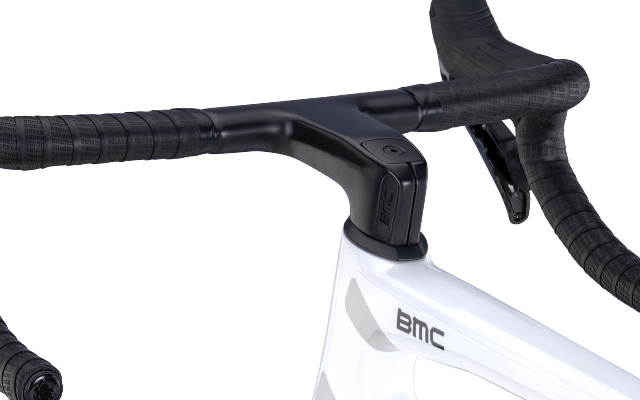 BMC Teammachine SLR01 THREE 2026 – dostępne w sklepie AkbiSport innovation image