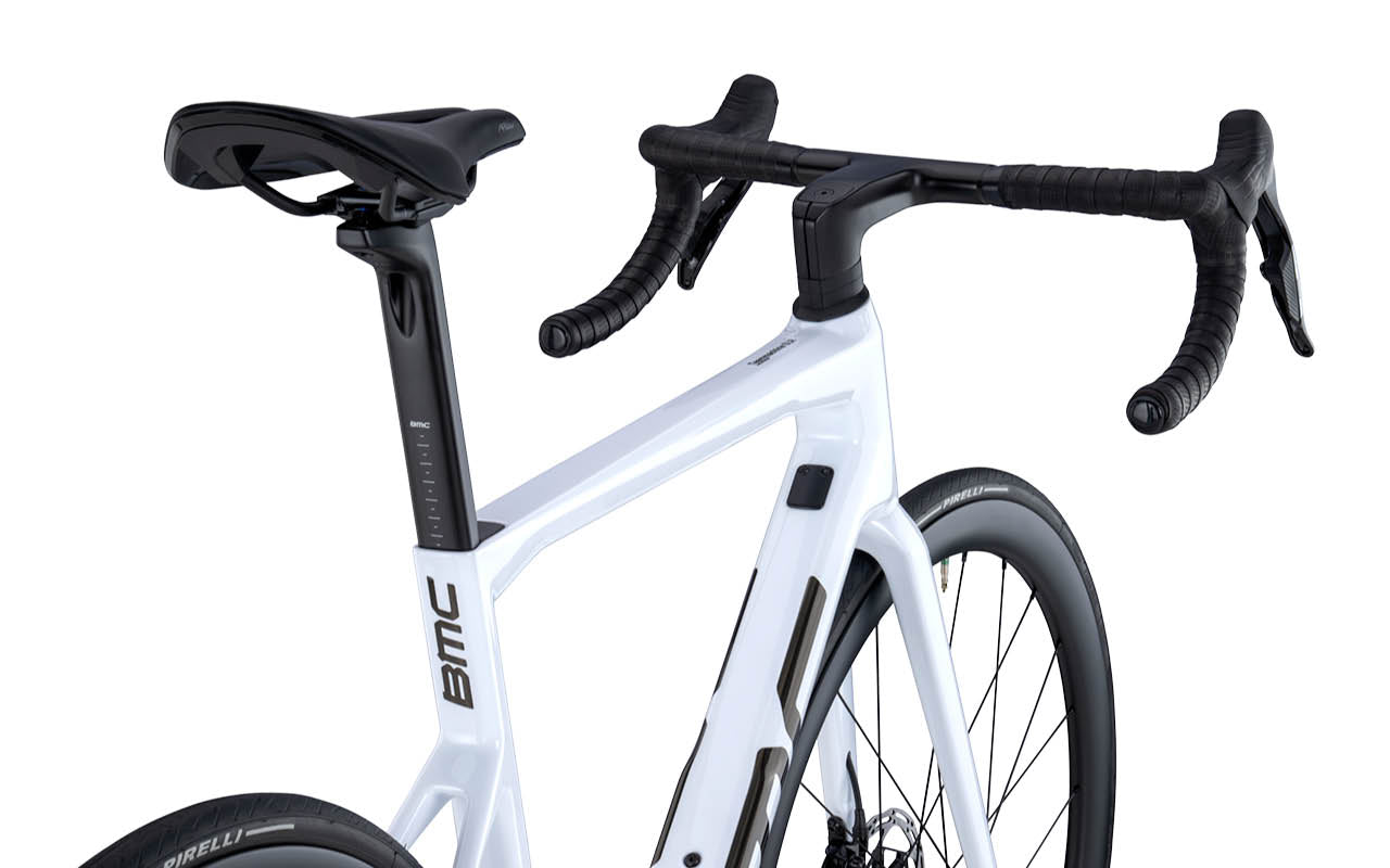BMC Teammachine SLR ONE 2026 – dostępne w sklepie AkbiSport innovation image