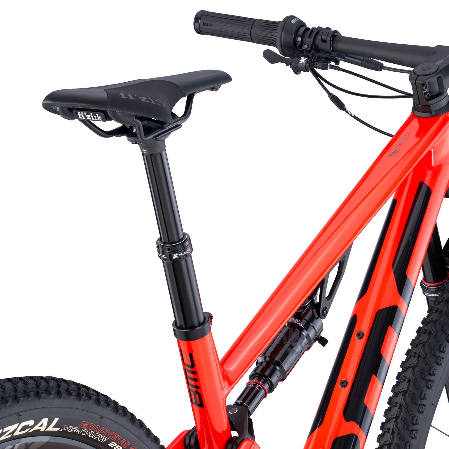 BMC Fourstroke 01 THREE 2026 – dostępne w sklepie AkbiSport innovation image