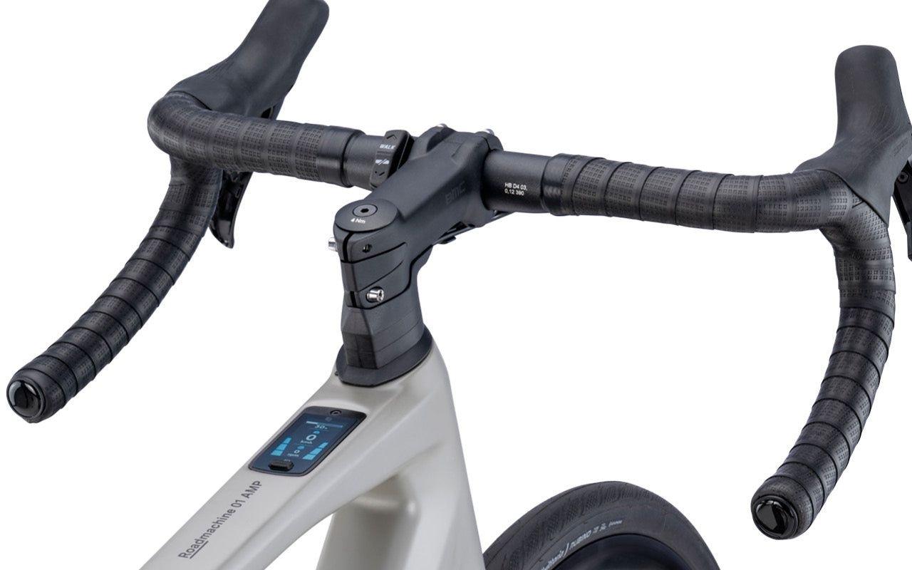 BMC Roadmachine 01 AMP TWO 2026 – dostępne w sklepie AkbiSport innovation image