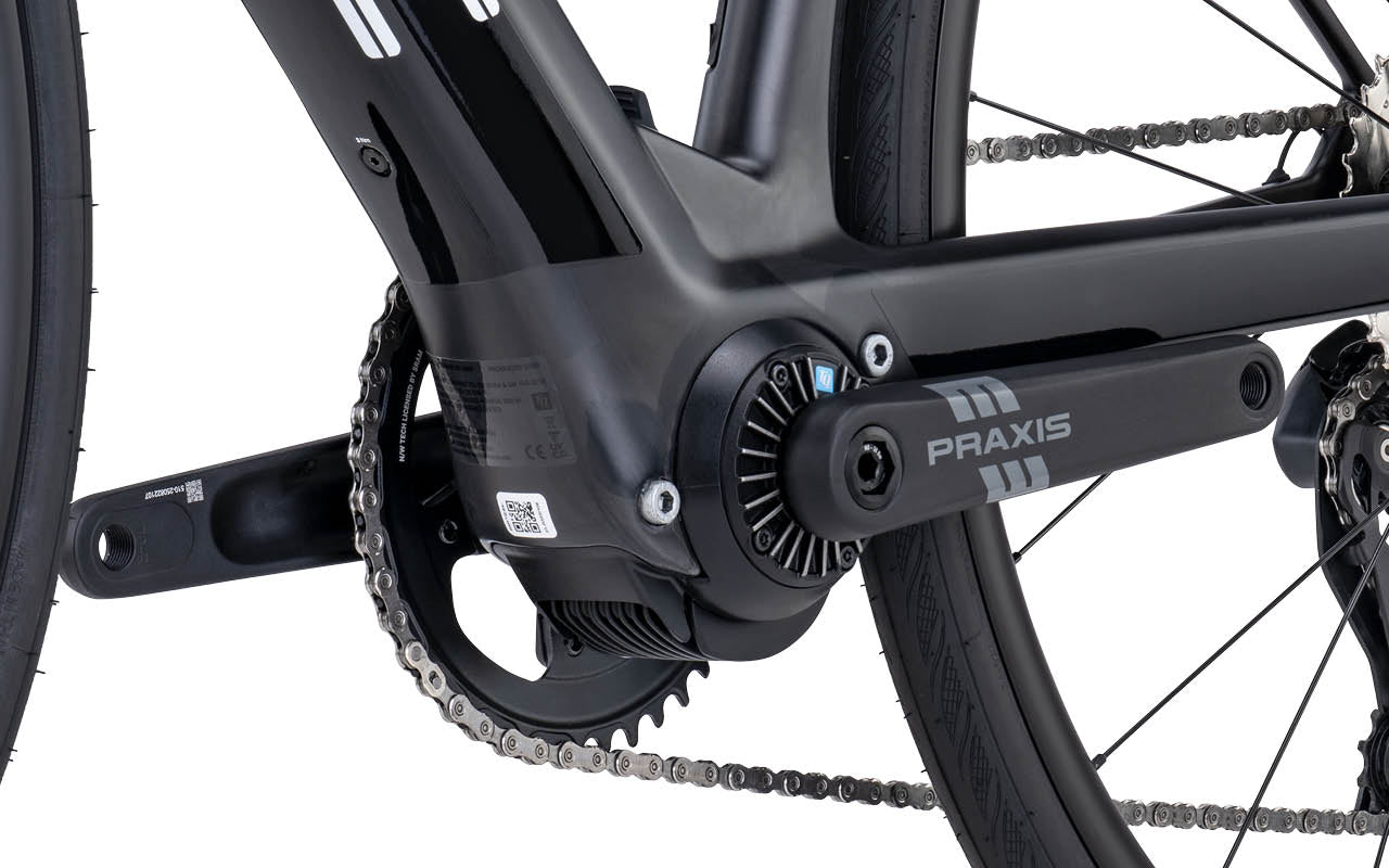 BMC Roadmachine 01 AMP ONE 2027 – dostępne w sklepie AkbiSport innovation image