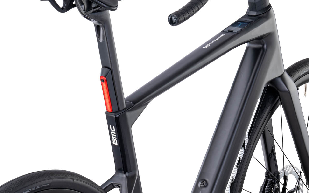 BMC Roadmachine 01 AMP ONE 2027 – dostępne w sklepie AkbiSport innovation image