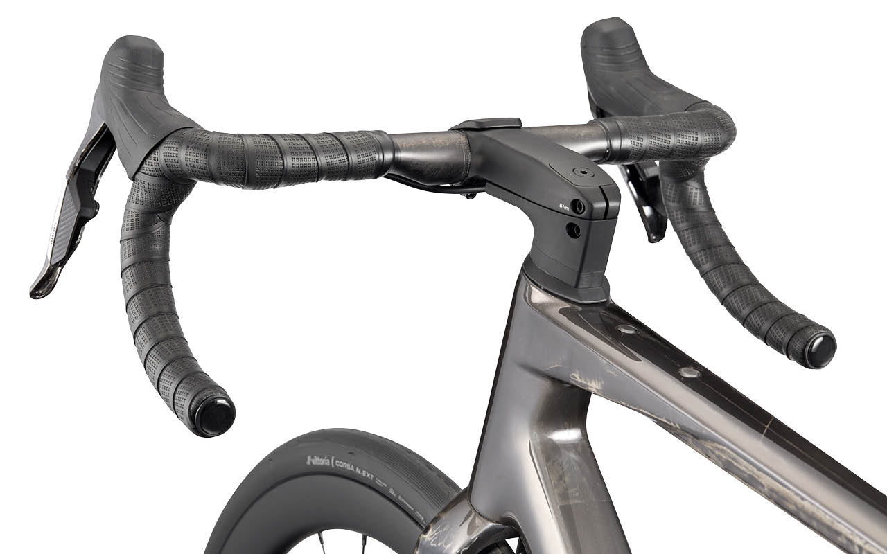 BMC Roadmachine 01 TWO 2027 – dostępne w sklepie AkbiSport innovation image