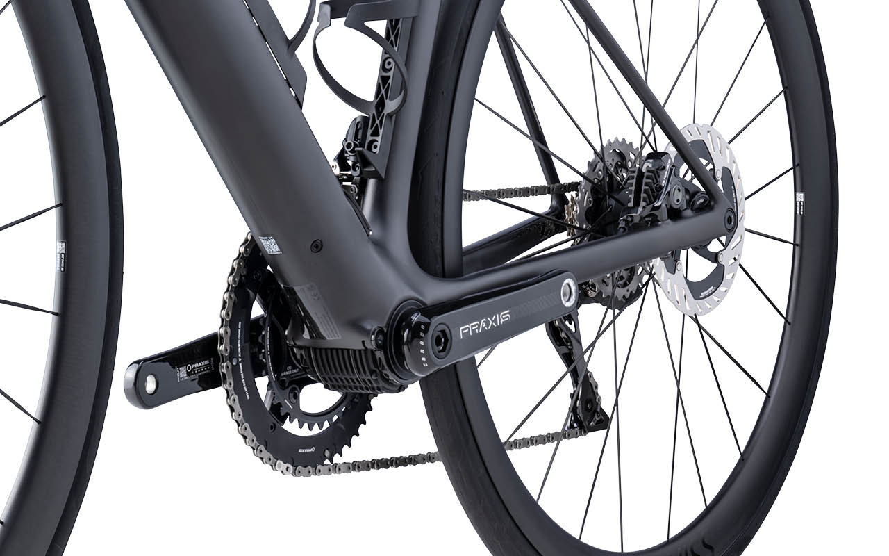 BMC Teammachine 01 AMP ONE 2027 – dostępne w sklepie AkbiSport innovation image